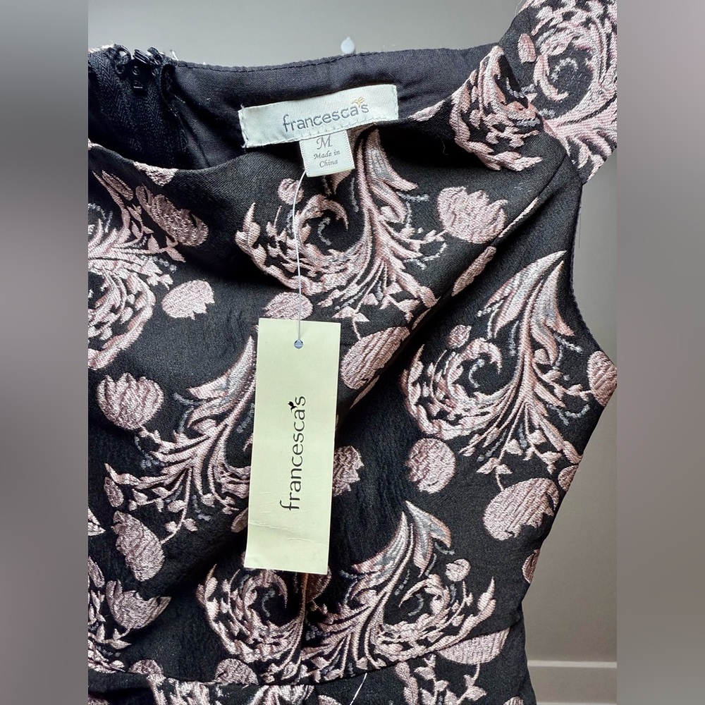 Francesca’s women’s dress size M blk and blush floral - Picture 3 of 4